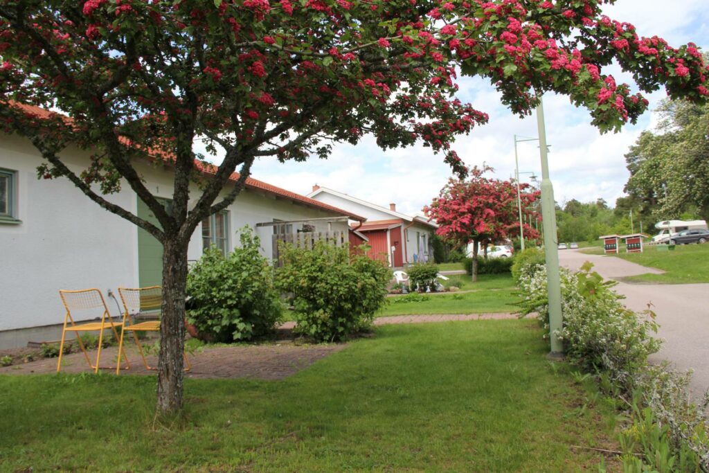 Radhus med fin uteplats med grönyta