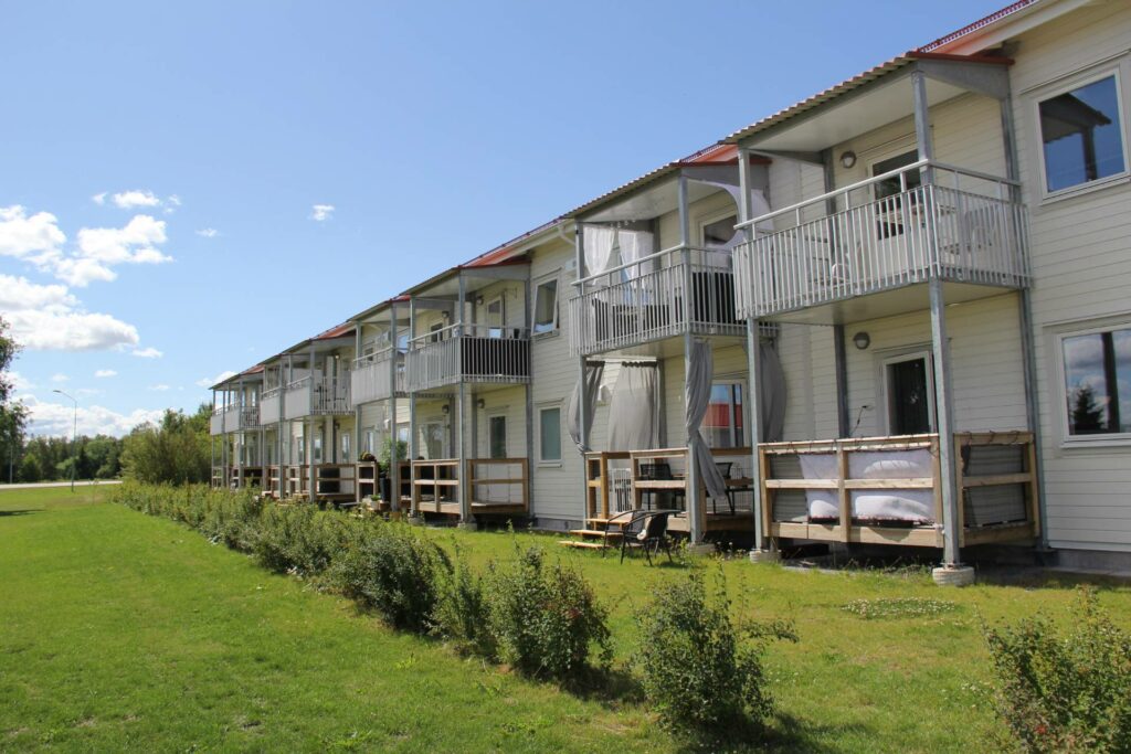 Radhus med grönyta utanför