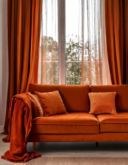 Orange soffa